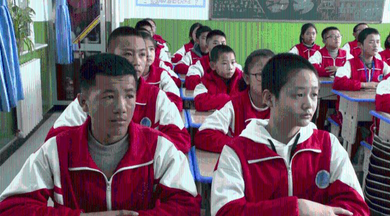 《海带排骨汤:滋养身心,滋味鲜美,让你一饮而尽,回味无穷!》