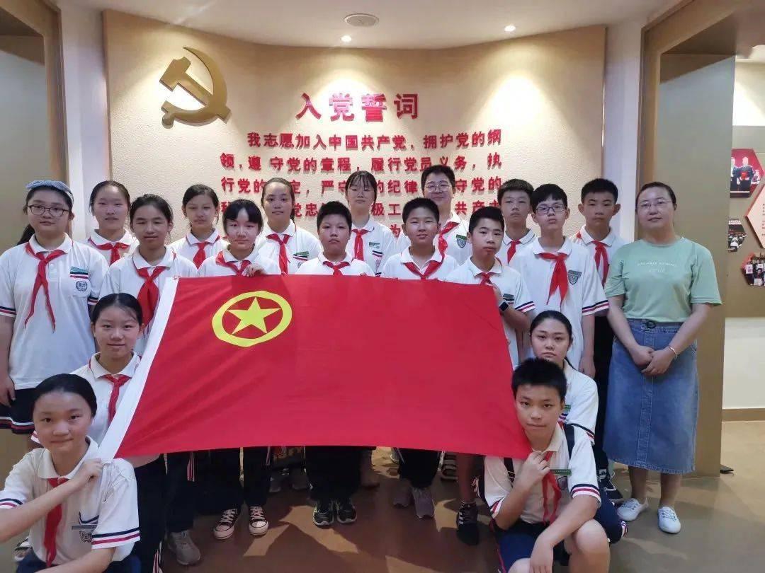 你见过孩子绘本里有哪些“不适合出现”的画面和文字吗？游戏画面