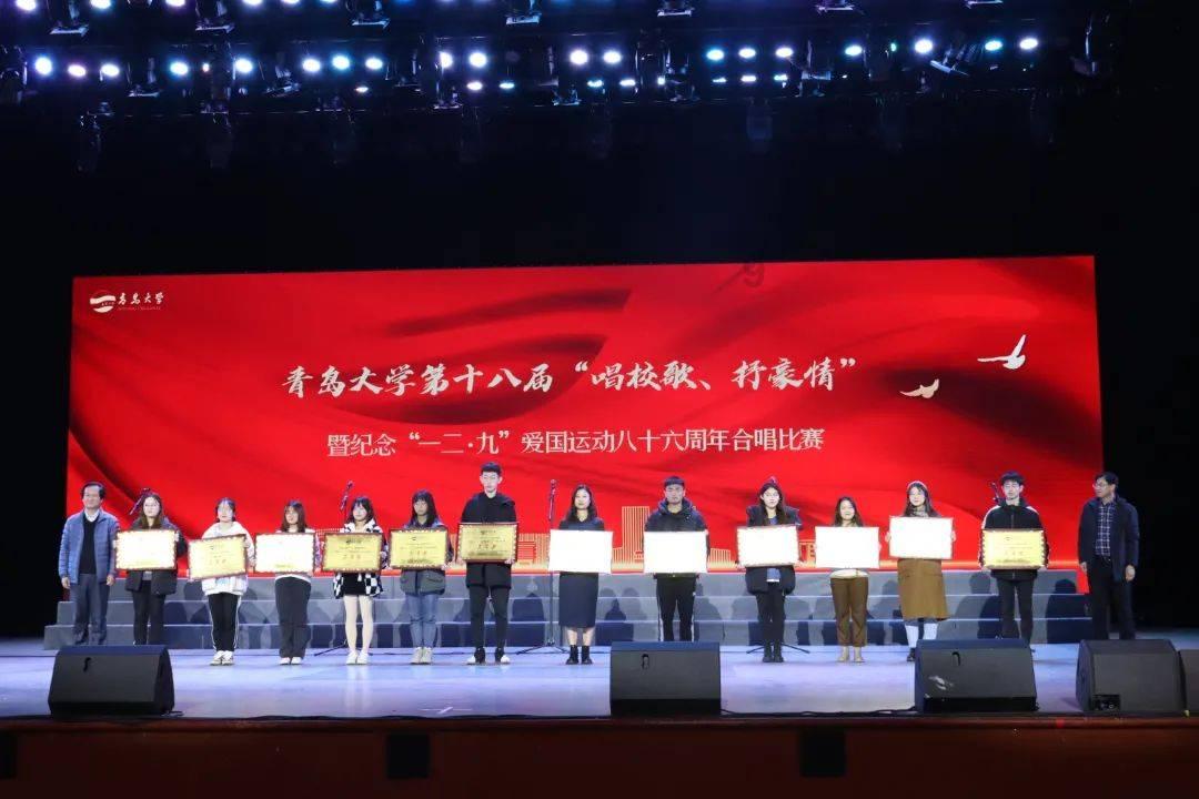 女生问你白天上班吗应该怎么回答她？游戏画面